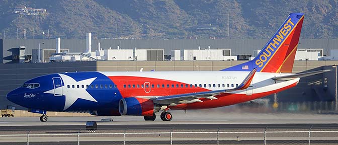 Southwest Boeing 737-3H4 N352SW Lone Star One, Phoenix Sky Harbor, February 24, 2015